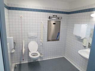 Bezpieczna łazienka dla osoby niepełnosprawnej