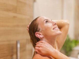 Jak stosować szampon przeciwłupieżowy?