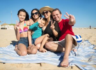 Skuteczne planowanie rodzinnych wakacji - Jak uniknąć błędów podróżowania z dziećmi?